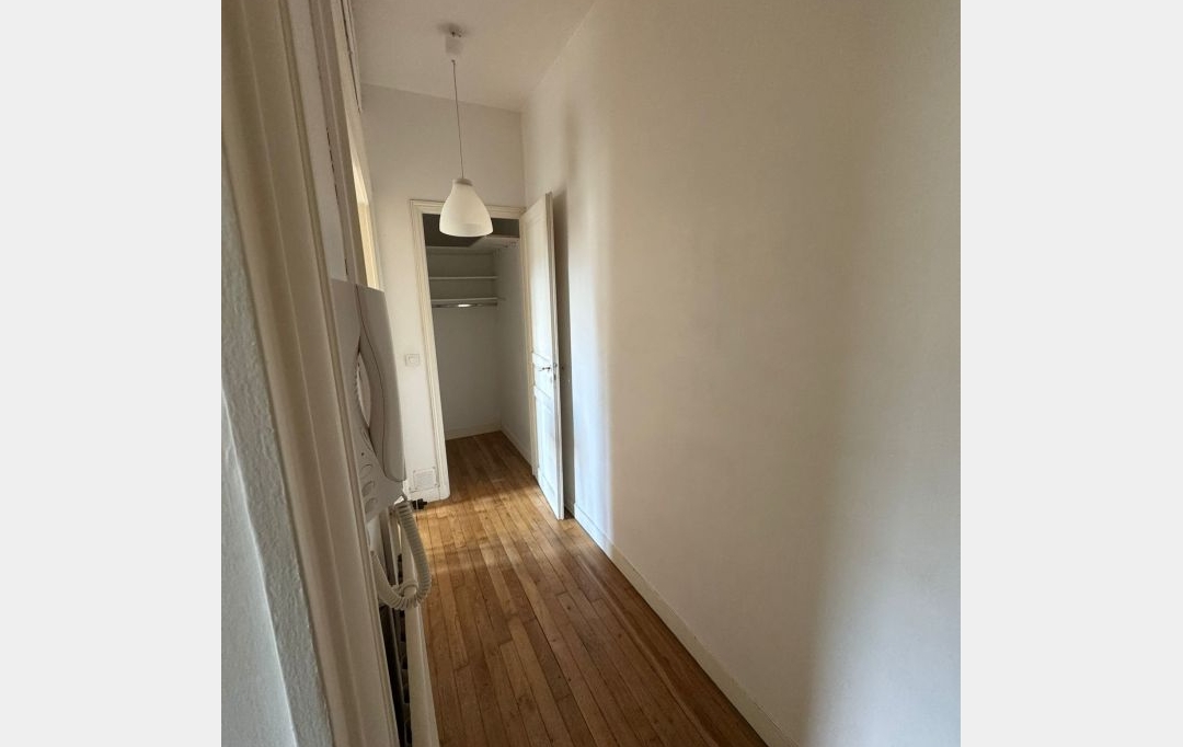 Annonces PUTEAUX : Appartement | CHARENTON-LE-PONT (94220) | 41 m2 | 1 295 € 