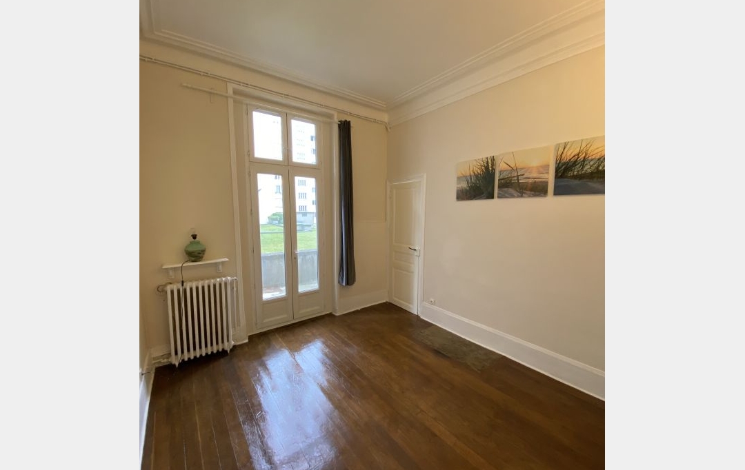 Annonces PUTEAUX : Appartement | CHARENTON-LE-PONT (94220) | 30 m2 | 1 150 € 