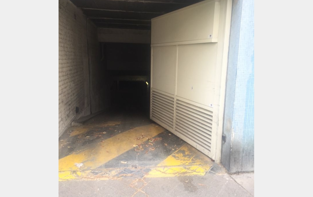 Annonces PUTEAUX : Garage / Parking | PARIS (75015) | 0 m2 | 120 € 